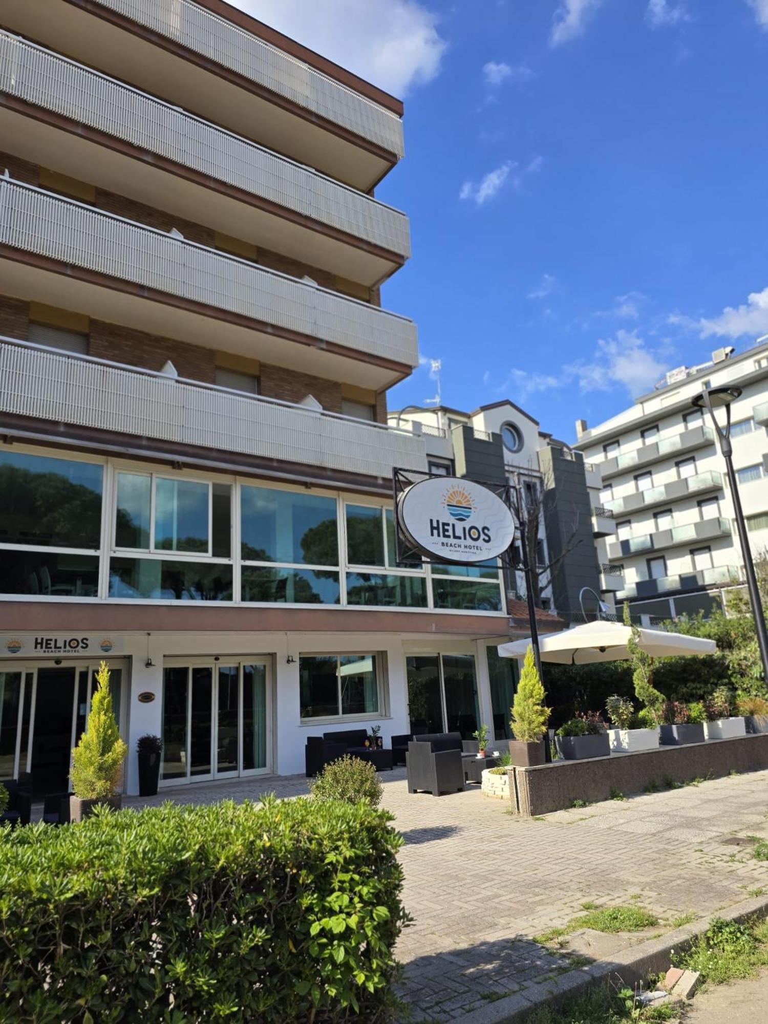 Hotel Helios Beach Milano Marittima Exterior foto