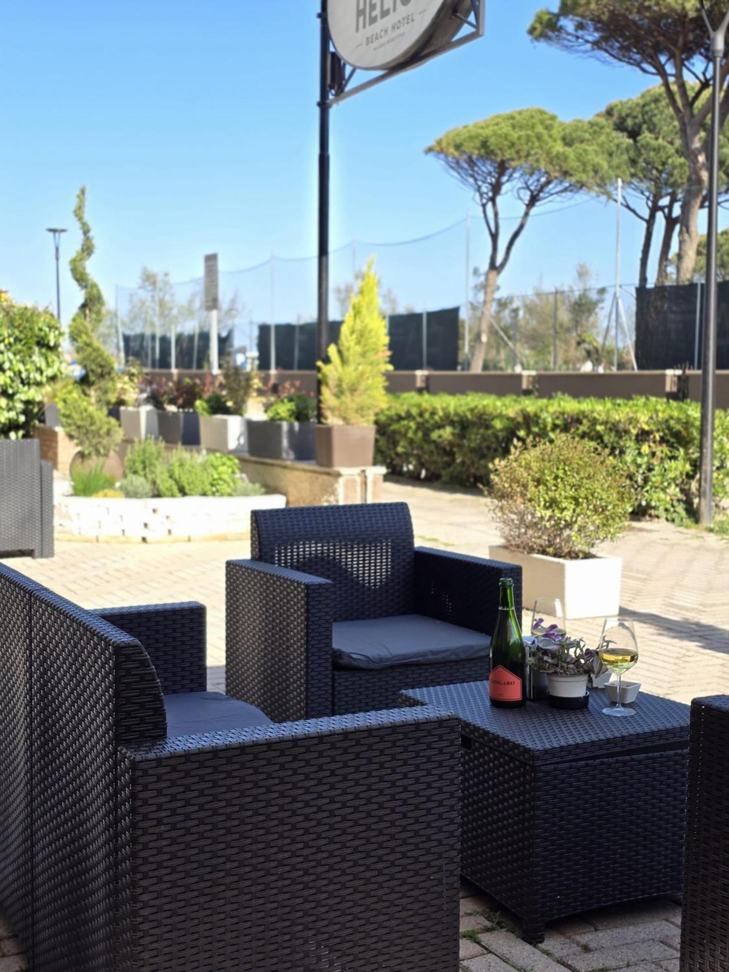 Hotel Helios Beach Milano Marittima Exterior foto