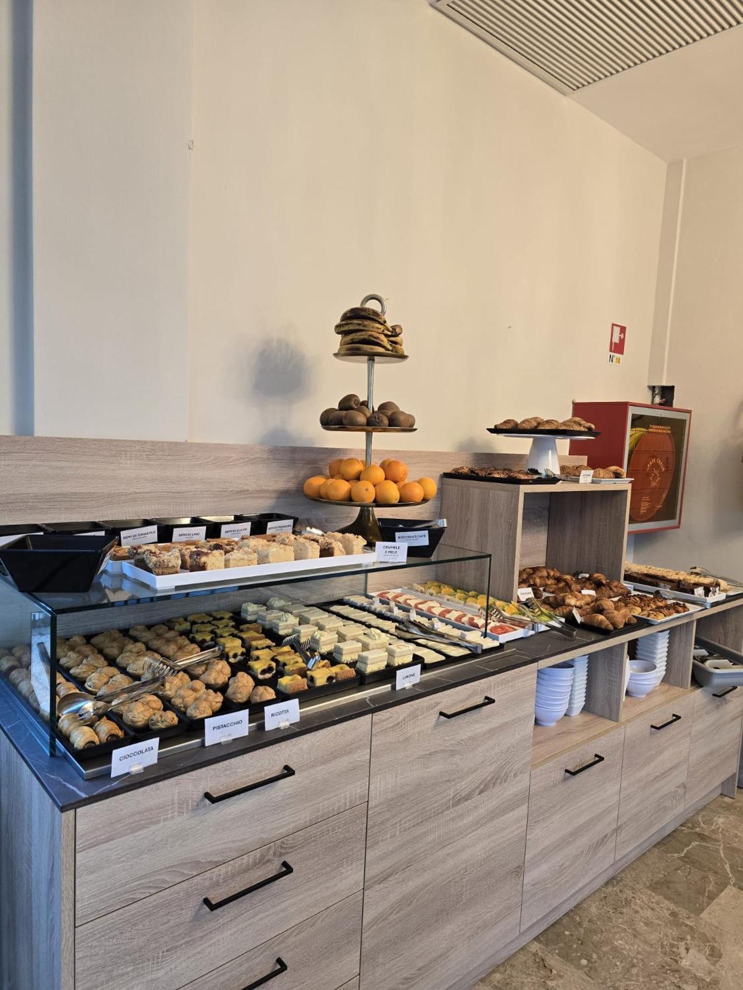 Hotel Helios Beach Milano Marittima Exterior foto